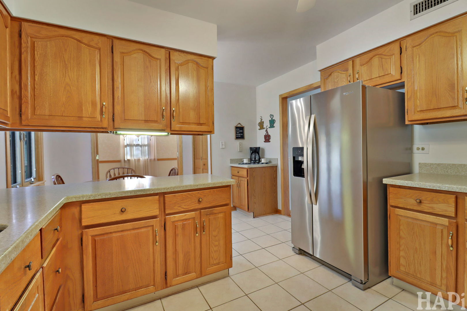 205 Lake Shore Drive, Lindenhurst, IL 60046