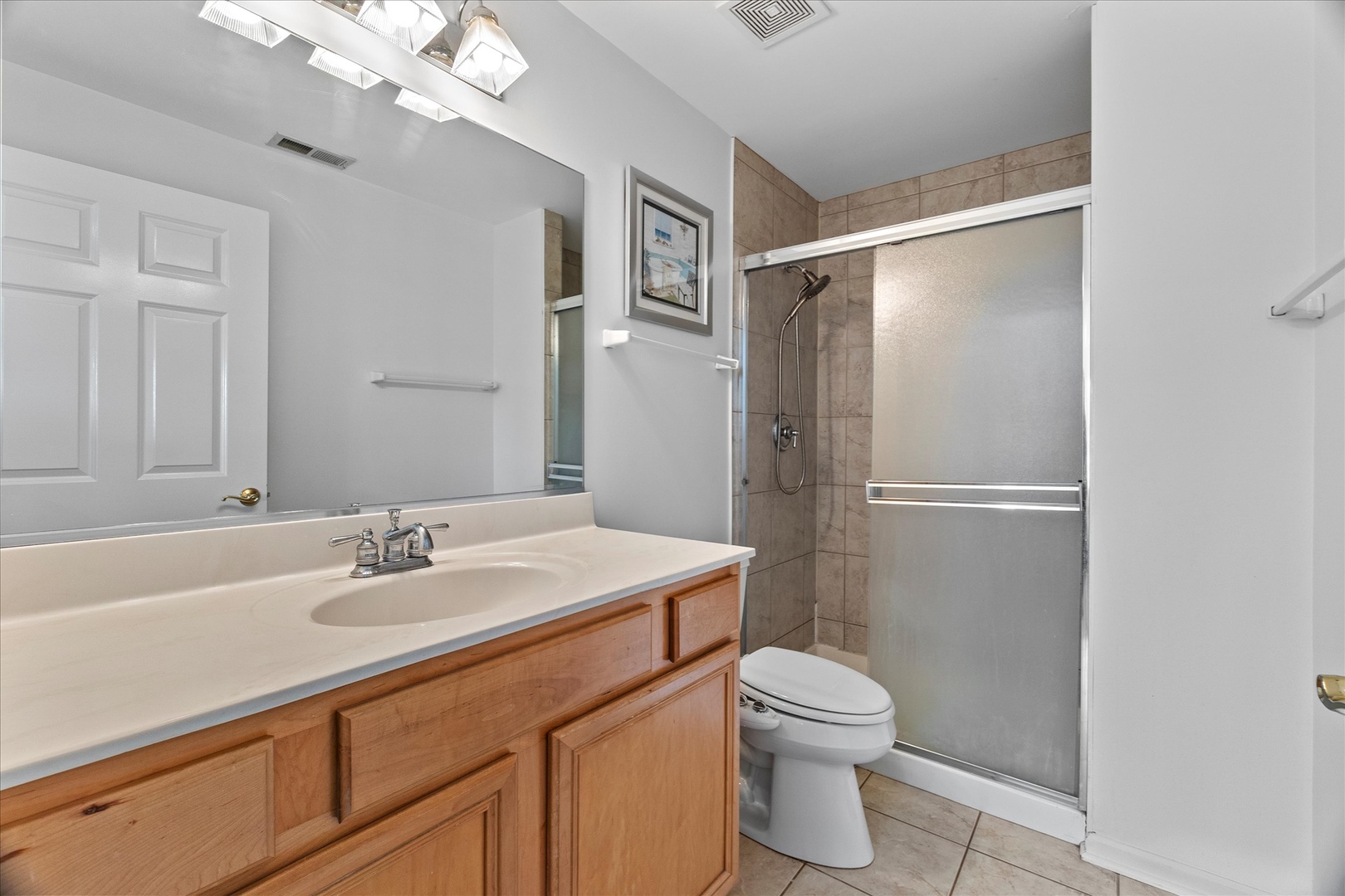 714 W 63rd Street #202, Westmont, IL 60559