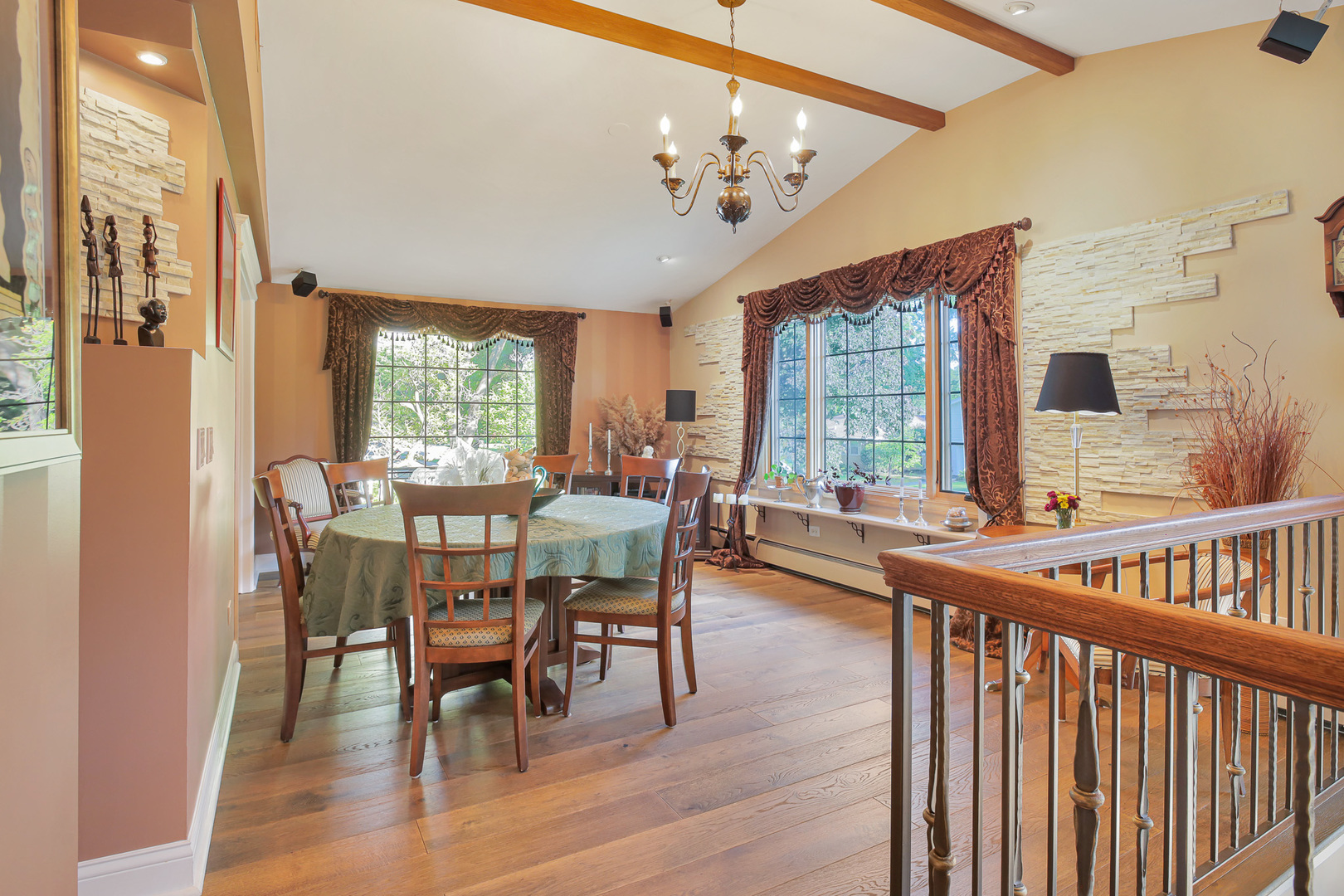 236 Monument Avenue, Barrington, IL 60010