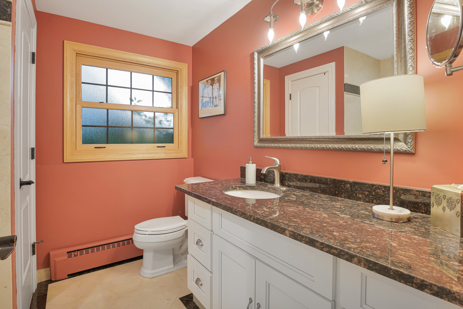 236 Monument Avenue, Barrington, IL 60010