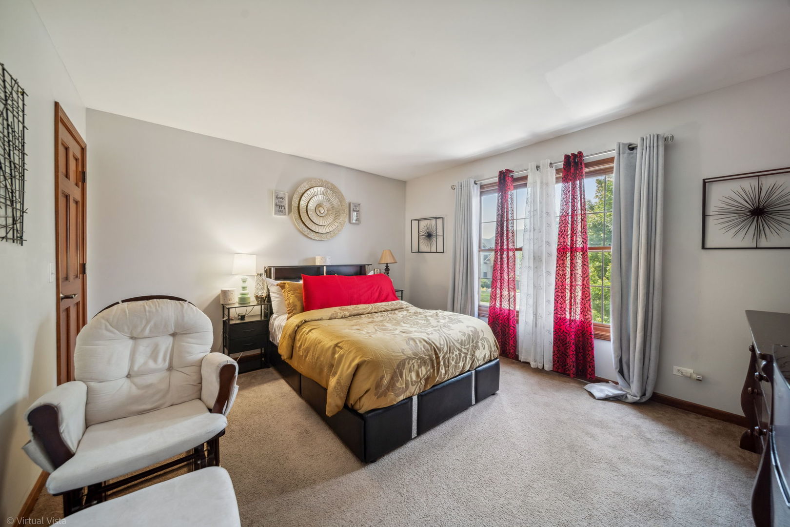 26200 W Chatham Drive, Plainfield, IL 60585