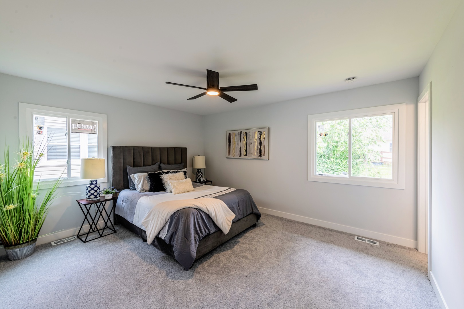 72 Braemar Drive, Elk Grove Village, IL 60007