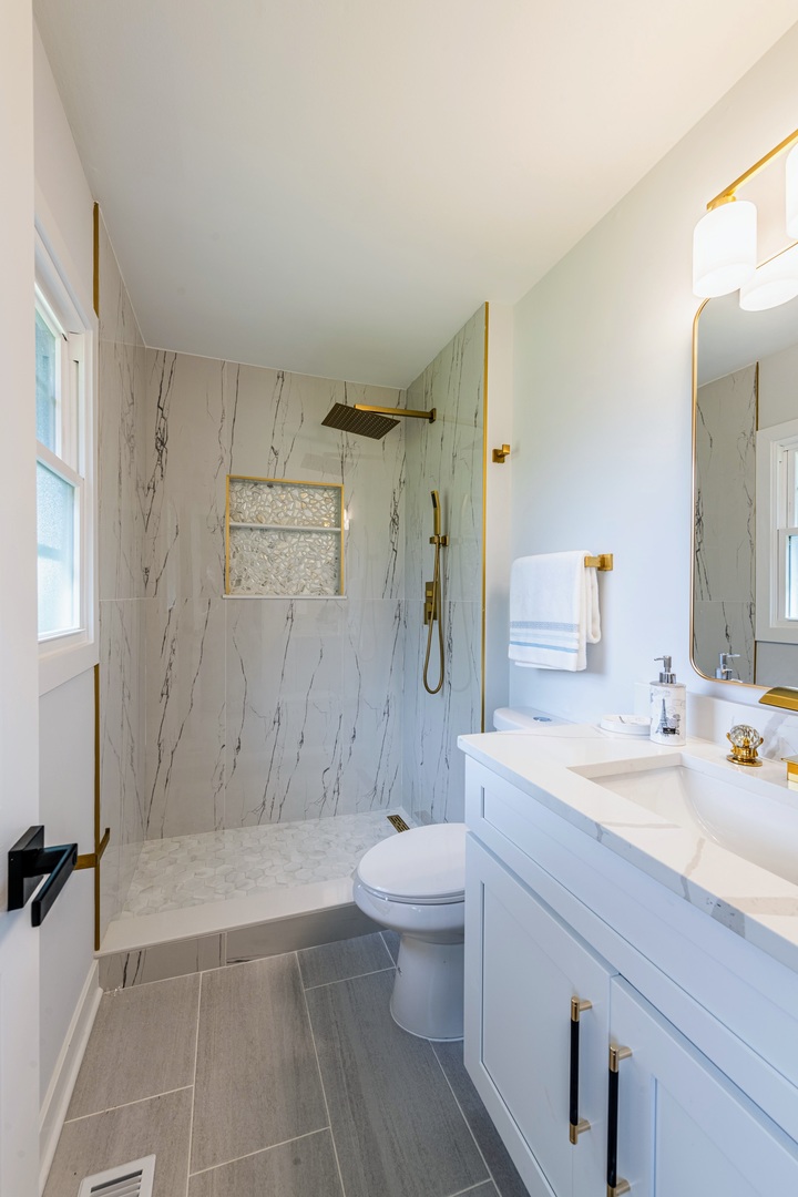 72 Braemar Drive, Elk Grove Village, IL 60007