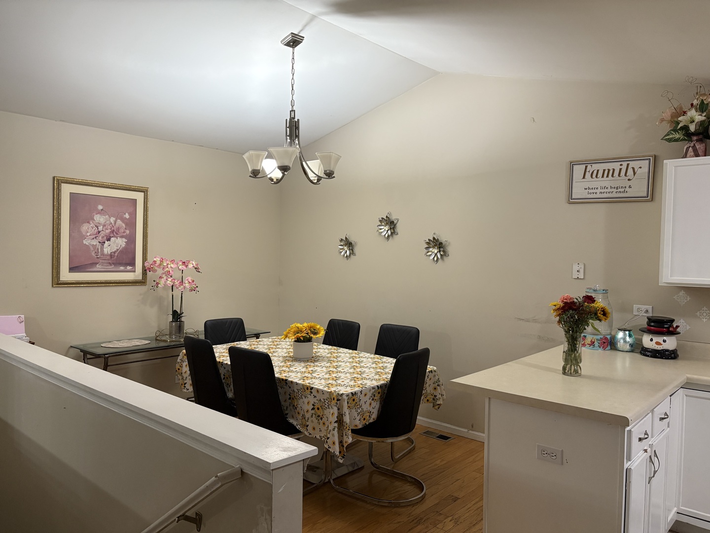 561 Sandy Court, Harvard, IL 60033