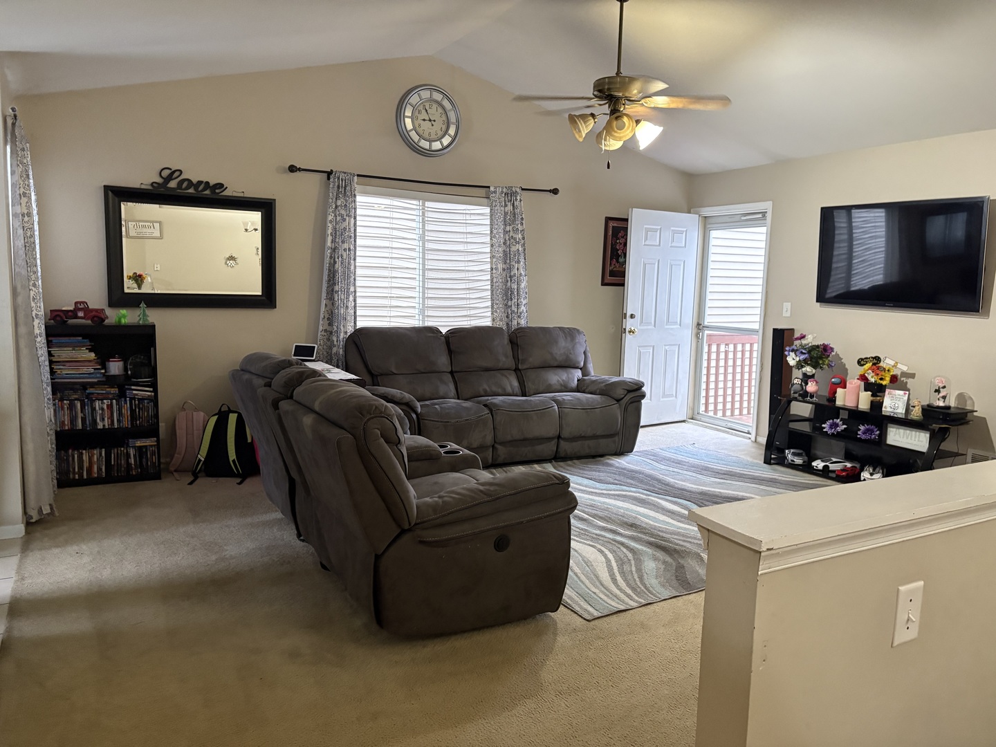 561 Sandy Court, Harvard, IL 60033