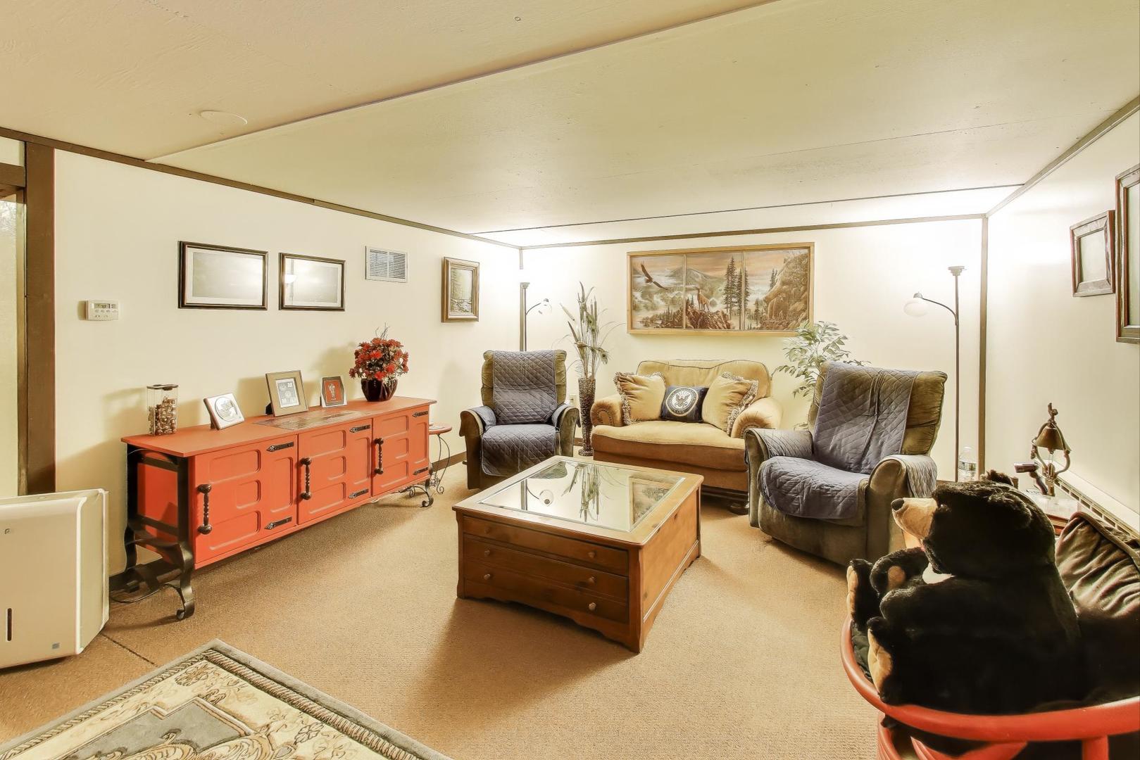 27809 S Will Center Road, Monee, IL 60449