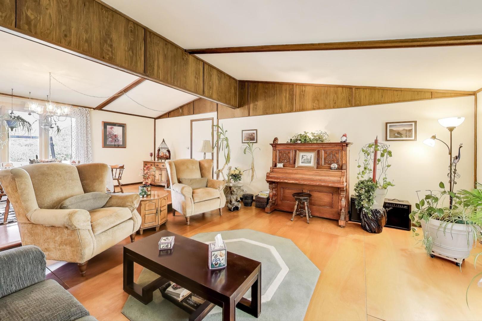 27809 S Will Center Road, Monee, IL 60449