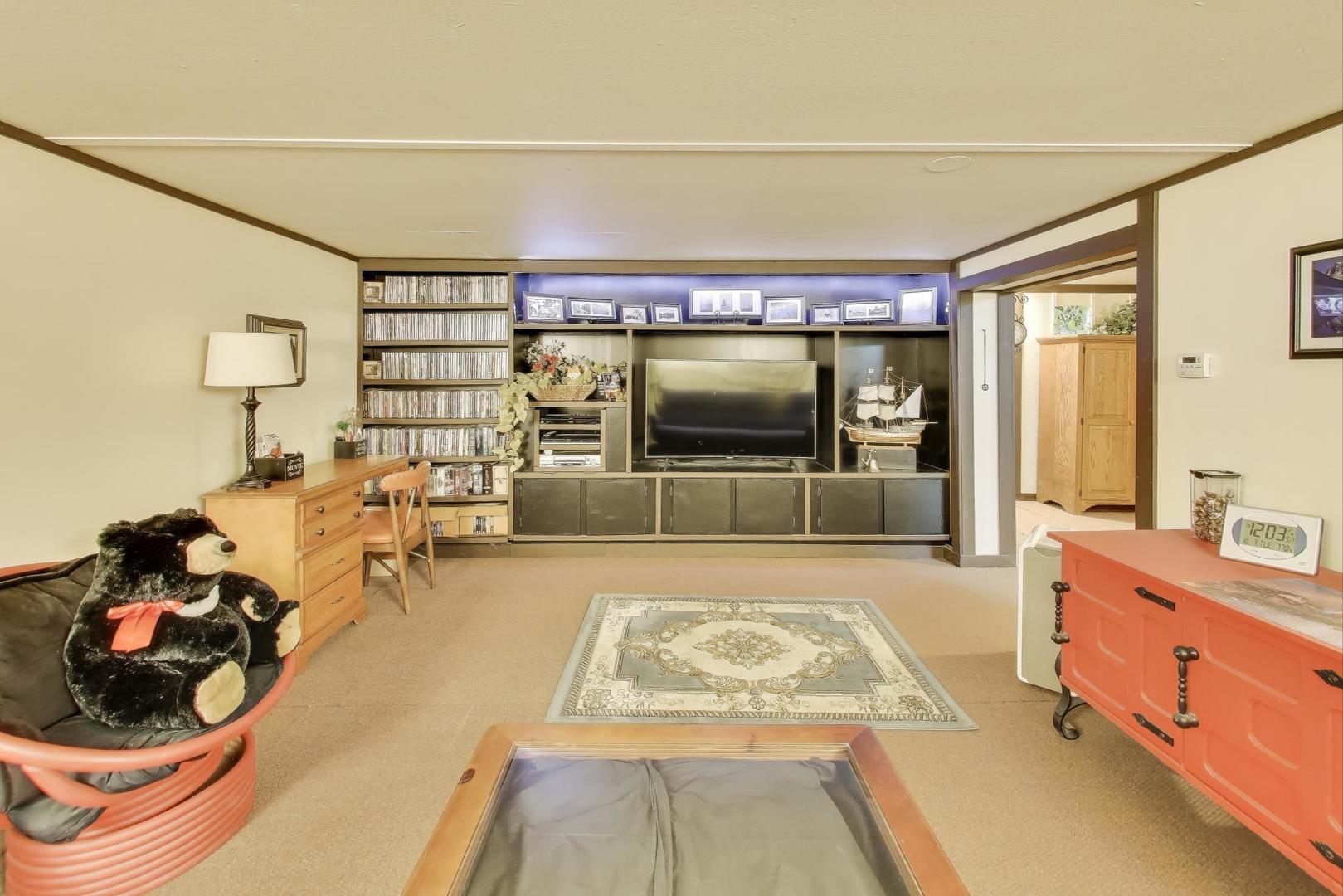 27809 S Will Center Road, Monee, IL 60449