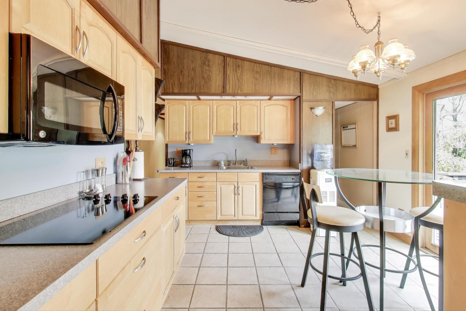 27809 S Will Center Road, Monee, IL 60449