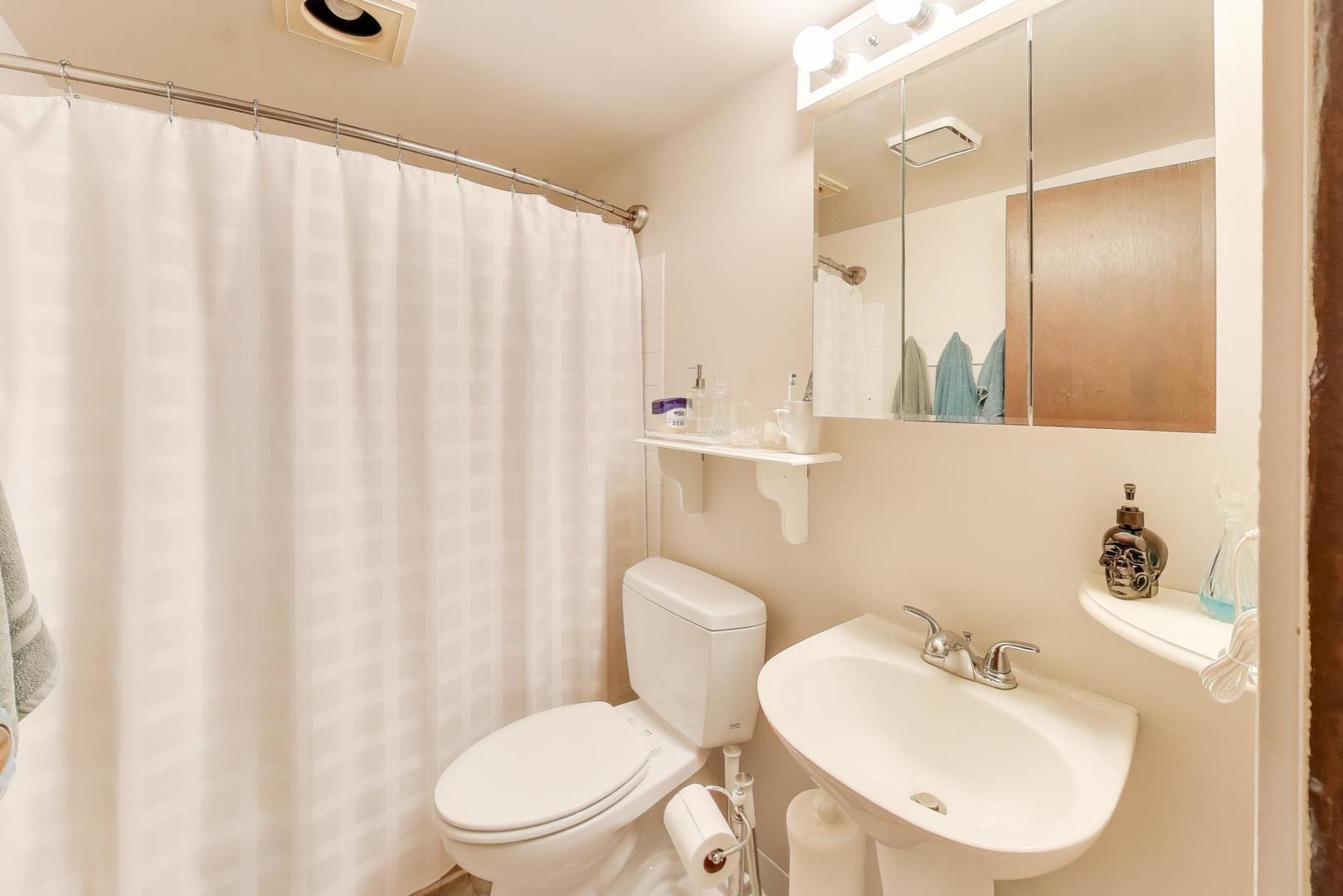 27809 S Will Center Road, Monee, IL 60449