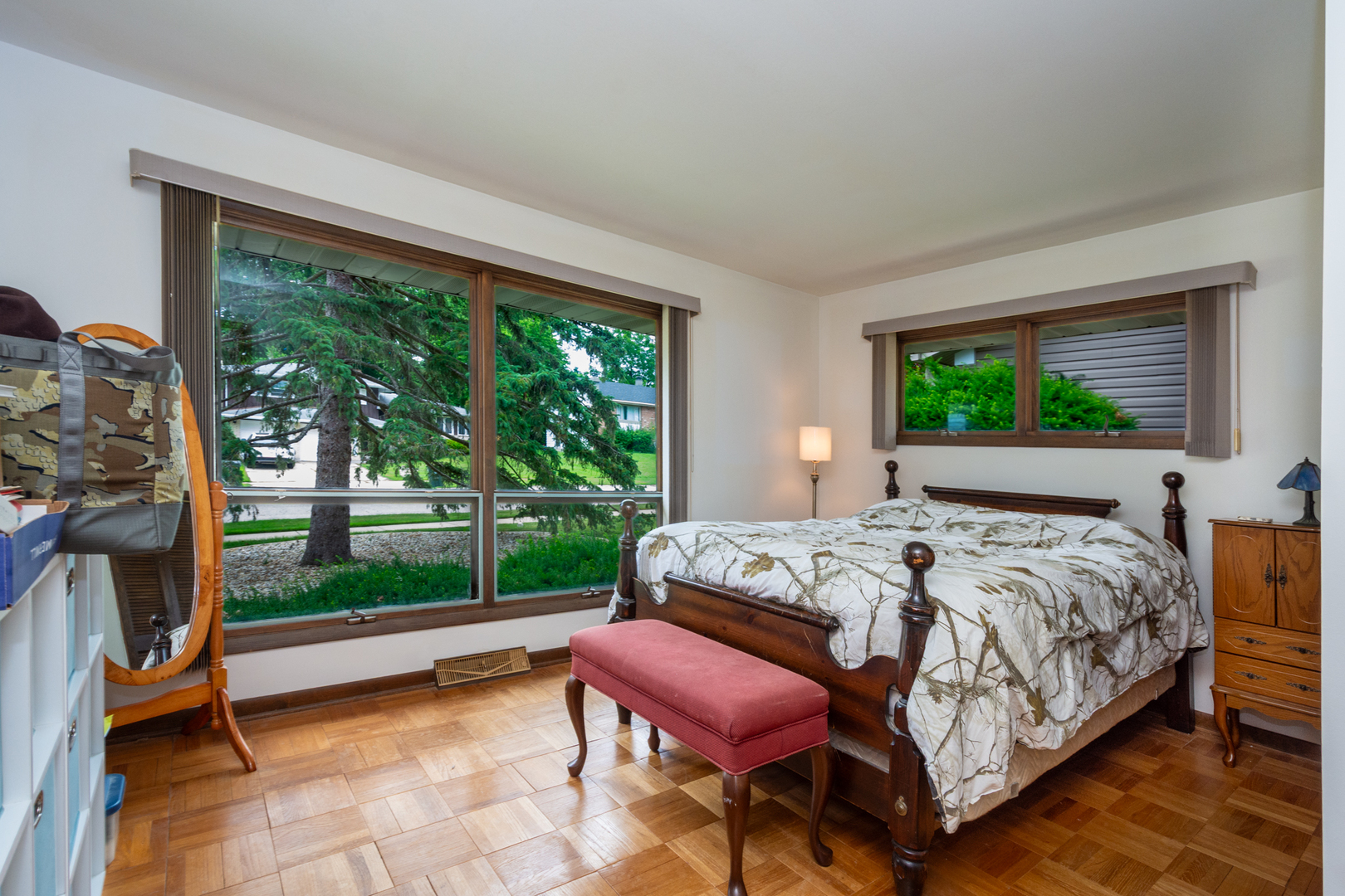 874 Hillandale Drive, Antioch, IL 60002