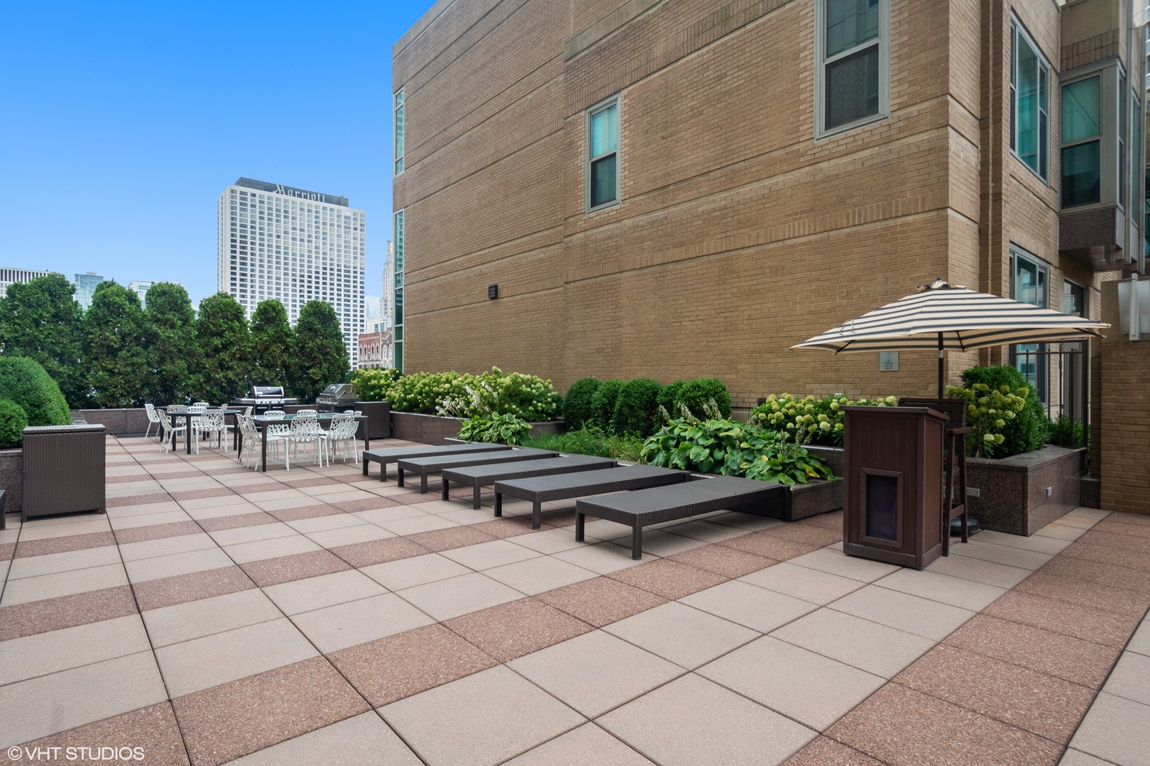 33 W Ontario Street #33i, Chicago, IL 60654