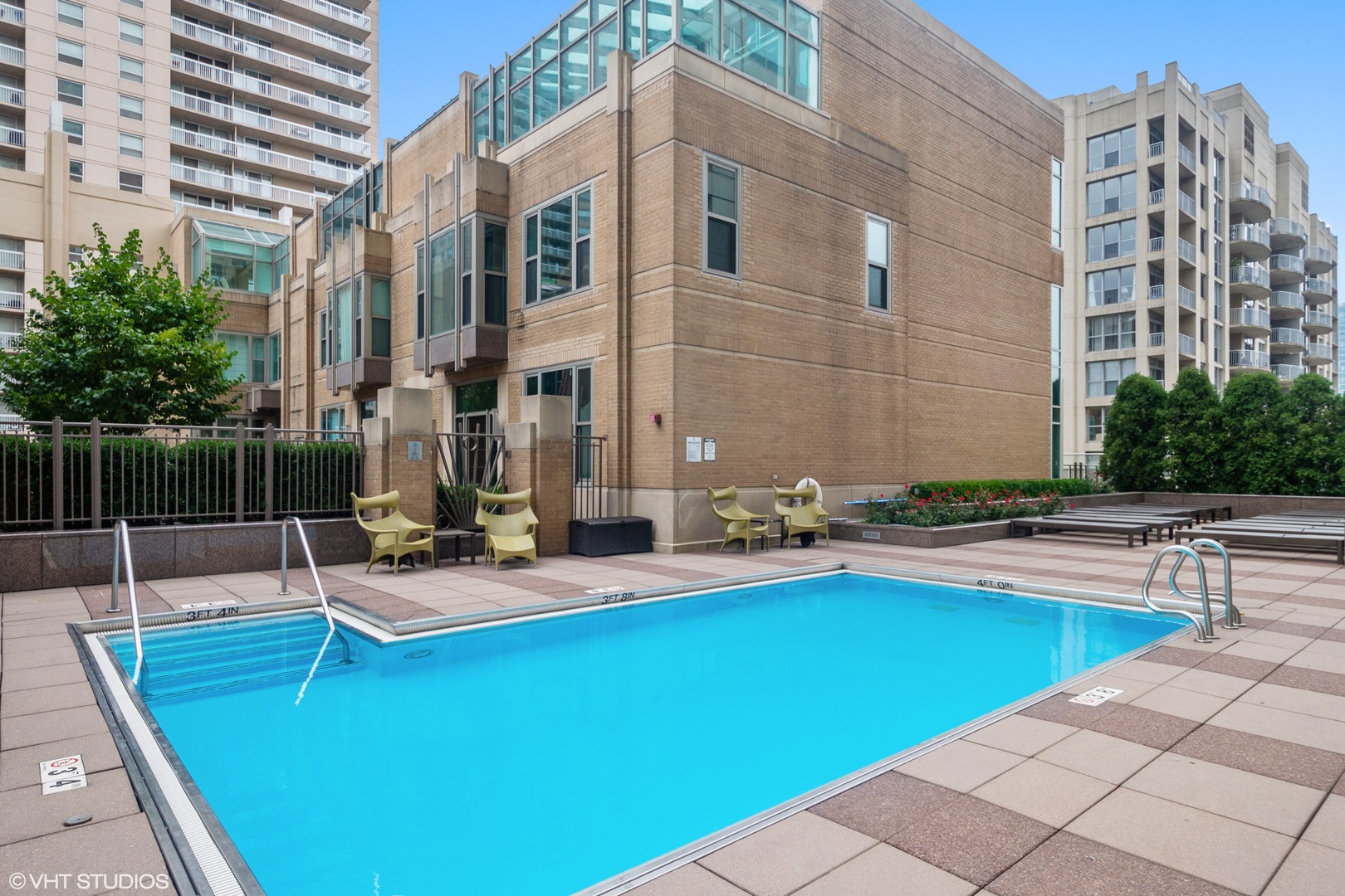 33 W Ontario Street #33i, Chicago, IL 60654