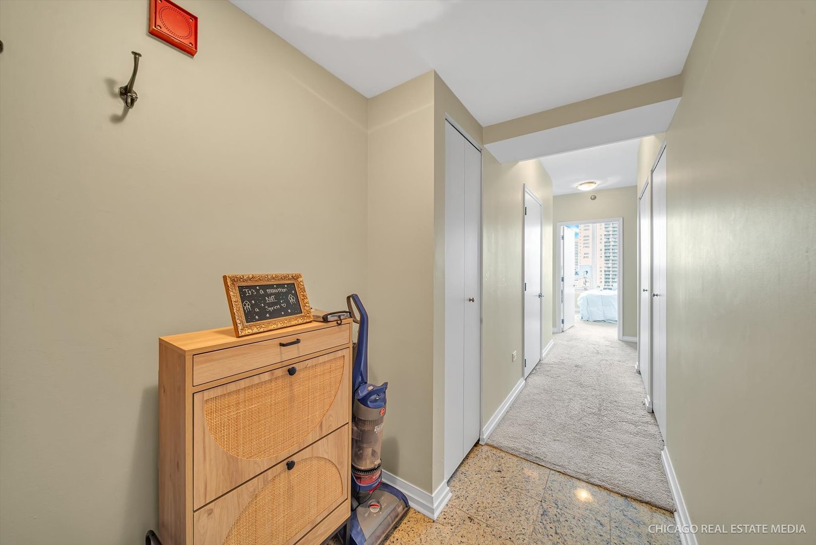 33 W Ontario Street #33i, Chicago, IL 60654