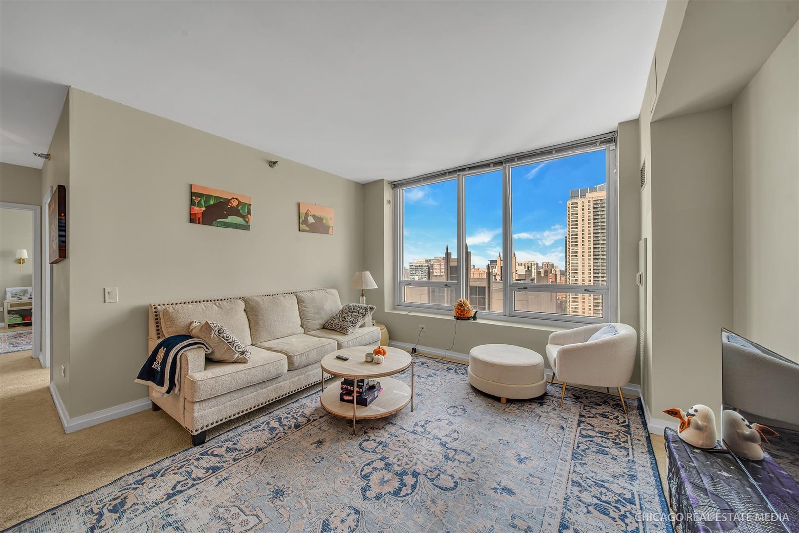 33 W Ontario Street #33i, Chicago, IL 60654