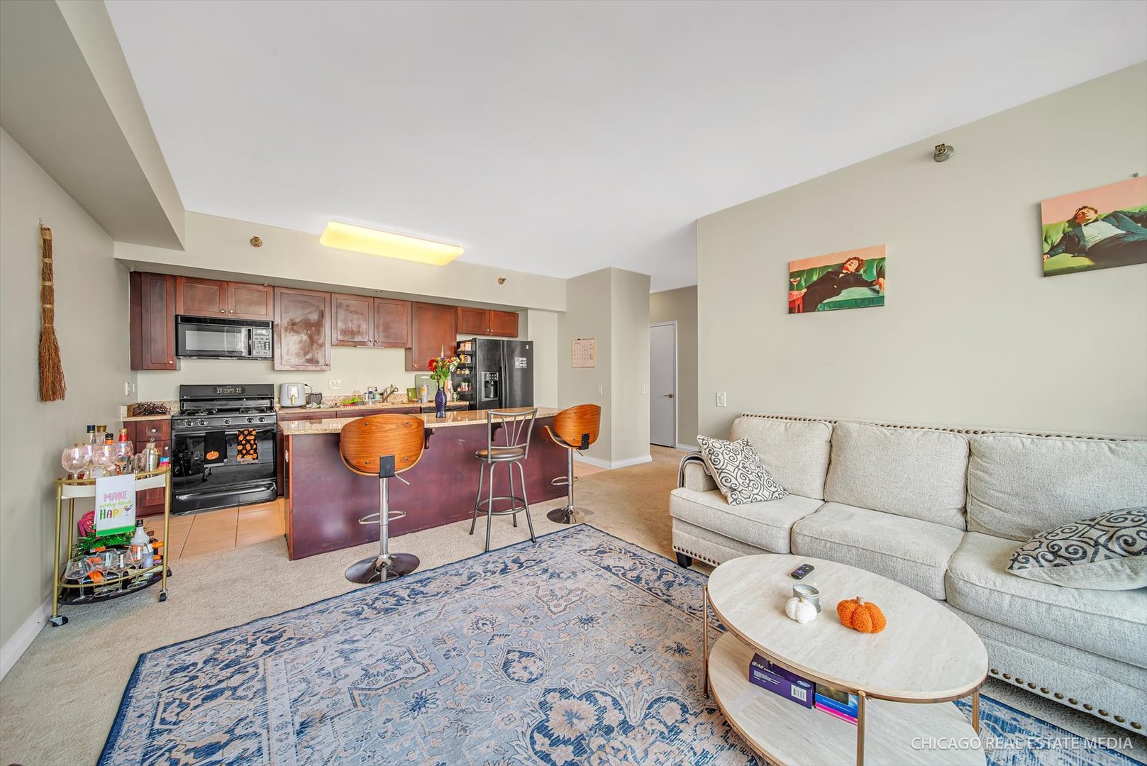 33 W Ontario Street #33i, Chicago, IL 60654