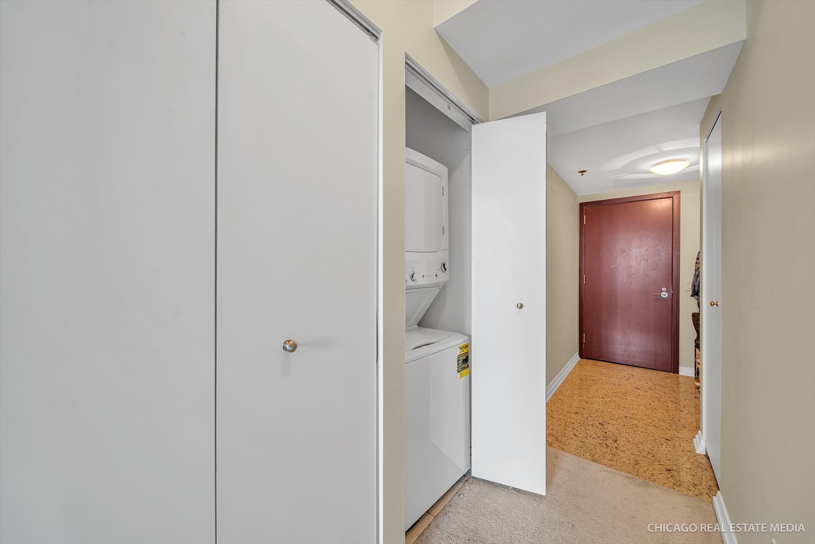 33 W Ontario Street #33i, Chicago, IL 60654