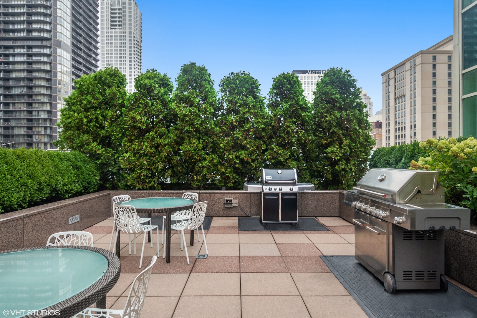 33 W Ontario Street #33i, Chicago, IL 60654