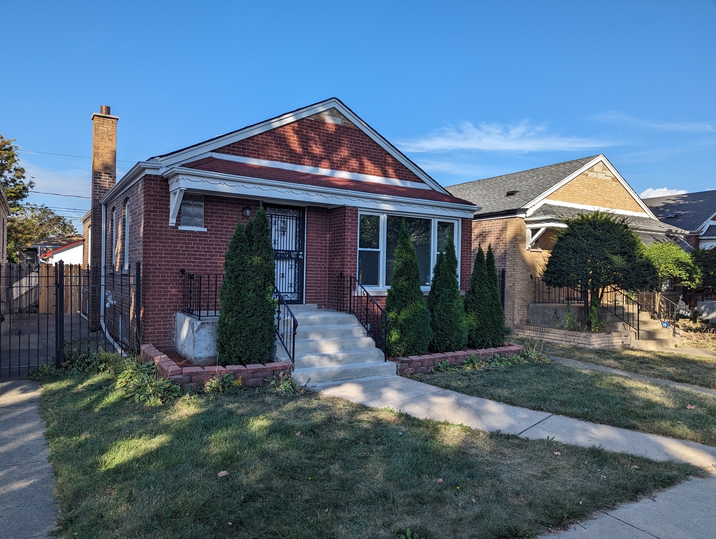 8936 S Ridgeland Avenue, Chicago, IL 60617