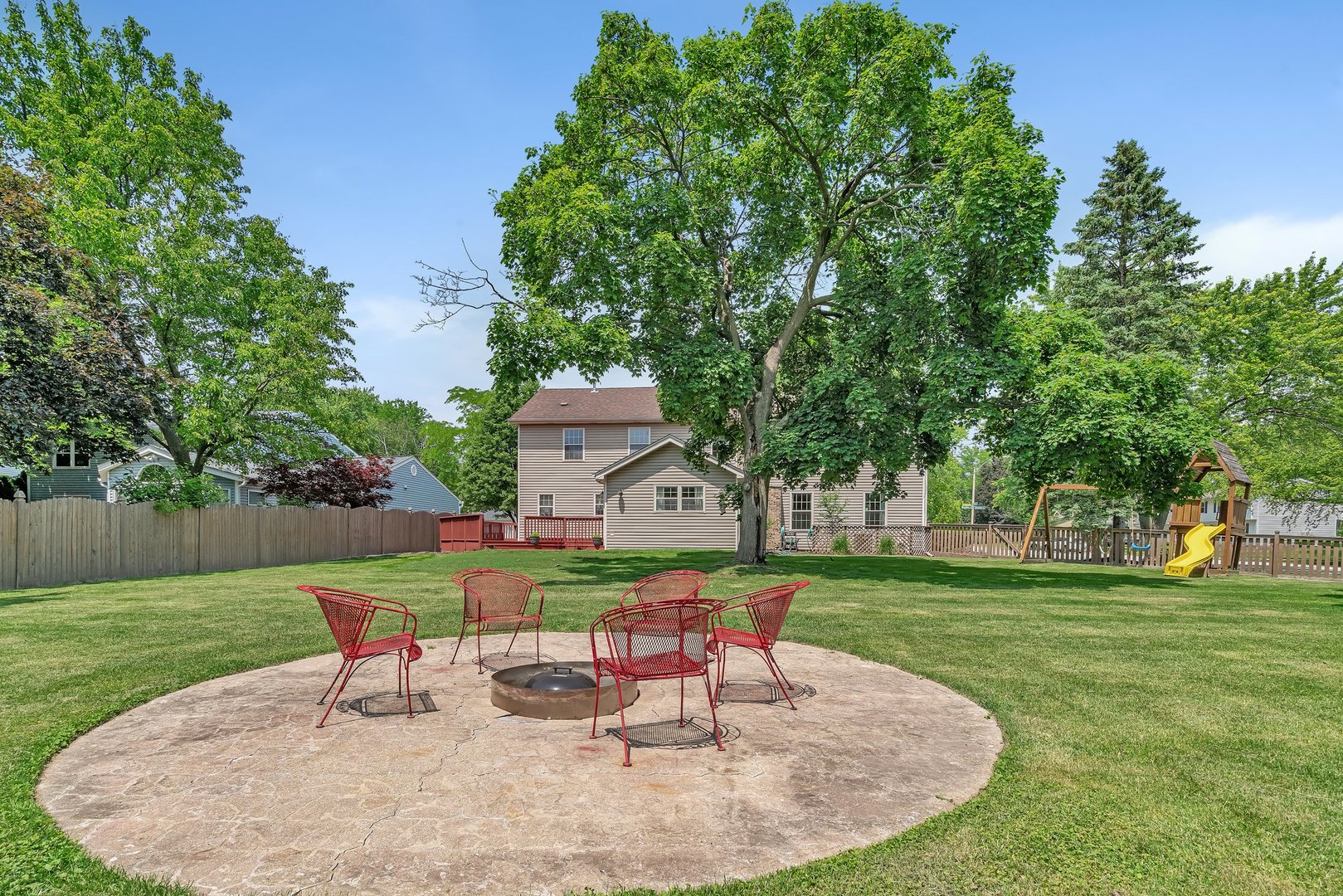 336 Brooklea Court, Naperville, IL 60565