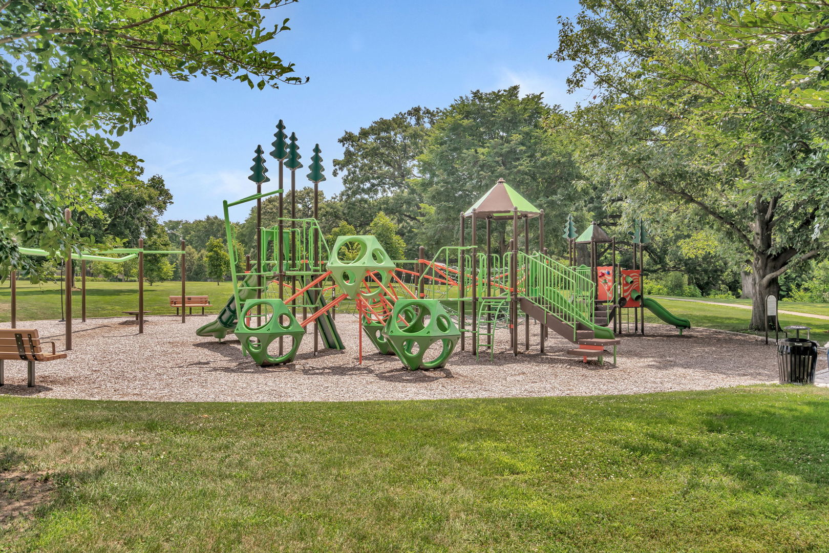 336 Brooklea Court, Naperville, IL 60565