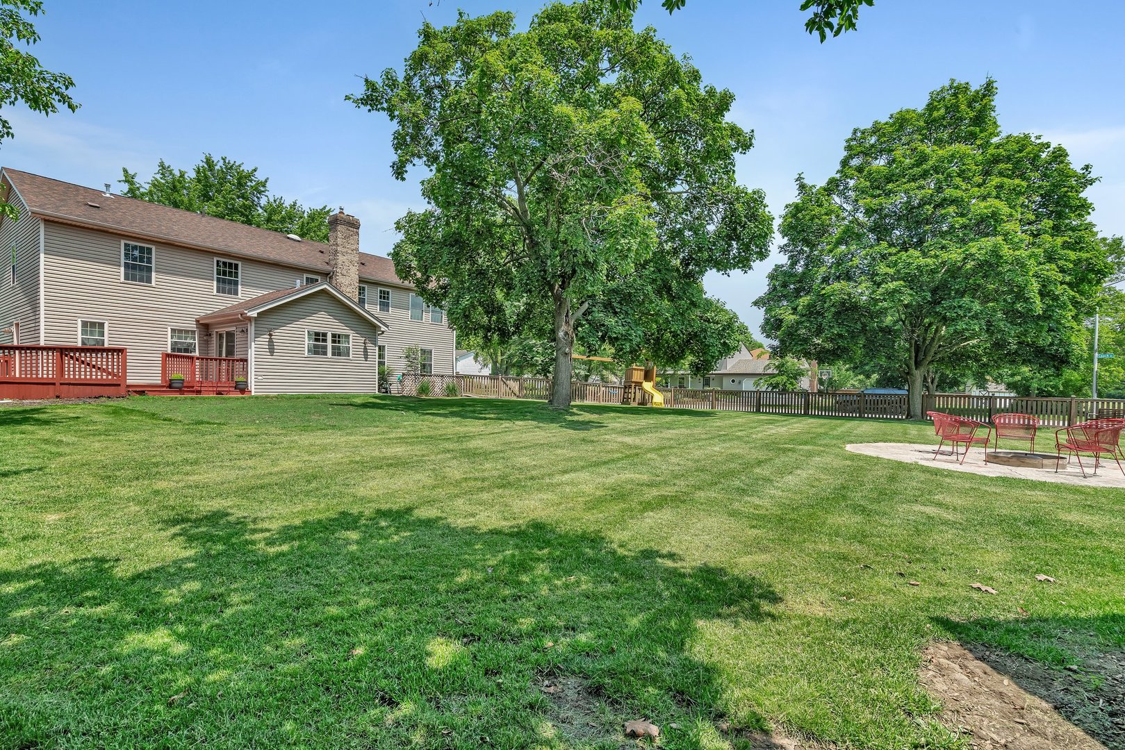 336 Brooklea Court, Naperville, IL 60565