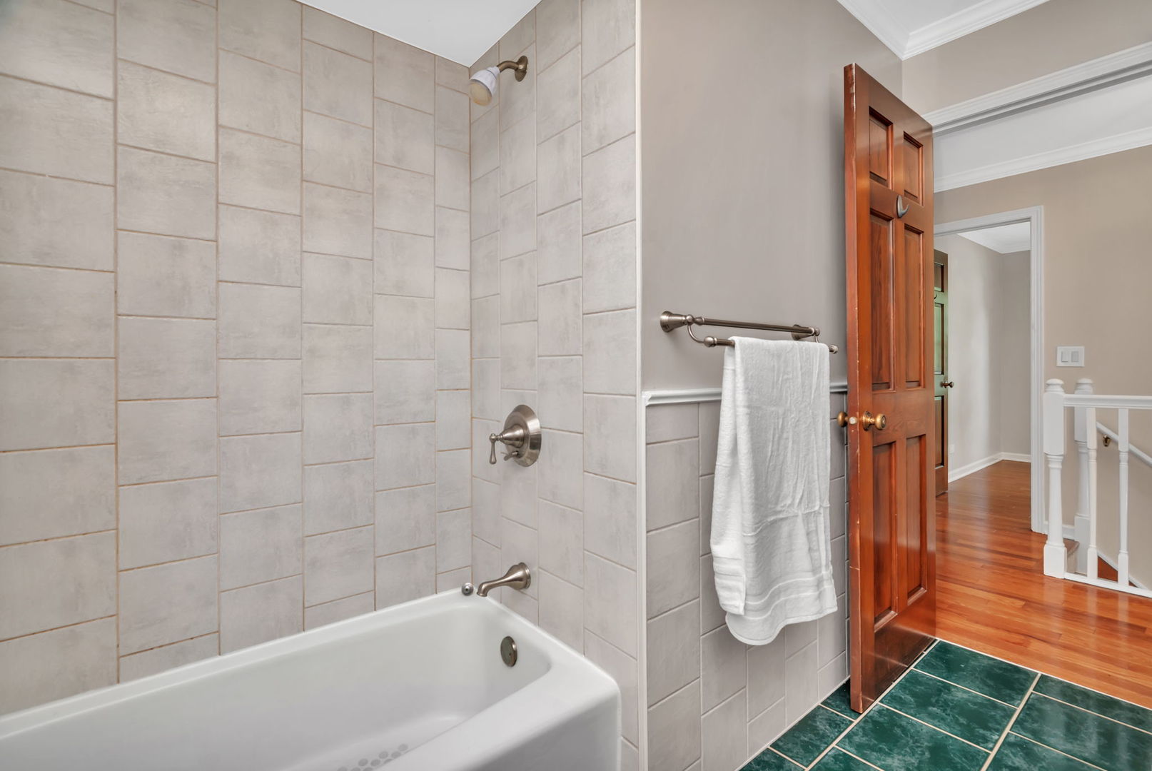 336 Brooklea Court, Naperville, IL 60565