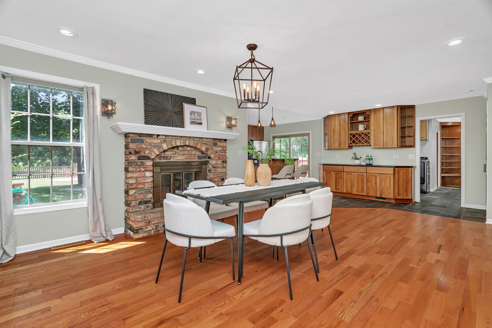 336 Brooklea Court, Naperville, IL 60565