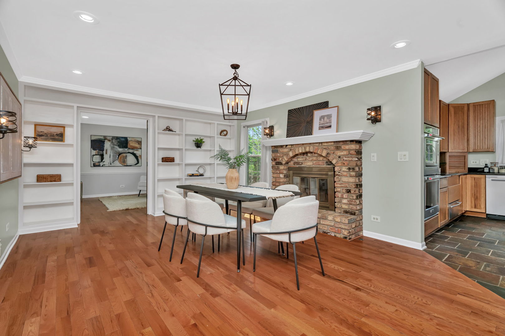 336 Brooklea Court, Naperville, IL 60565