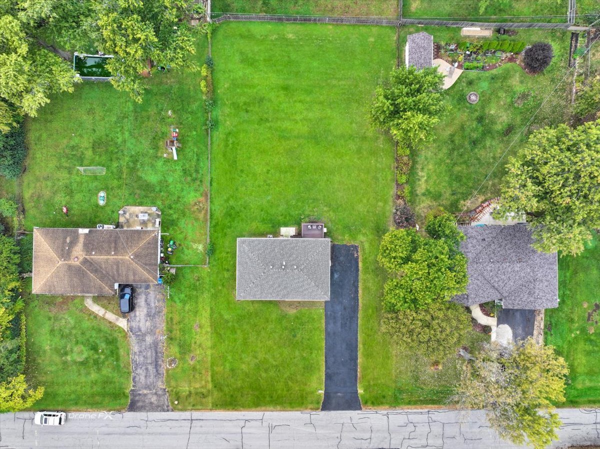 2n314 Euclid Avenue, Glen Ellyn, IL 60137