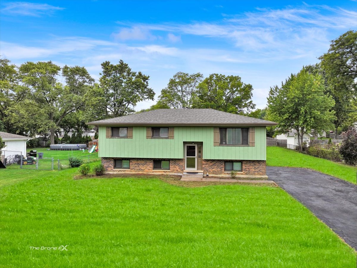 2n314 Euclid Avenue, Glen Ellyn, IL 60137