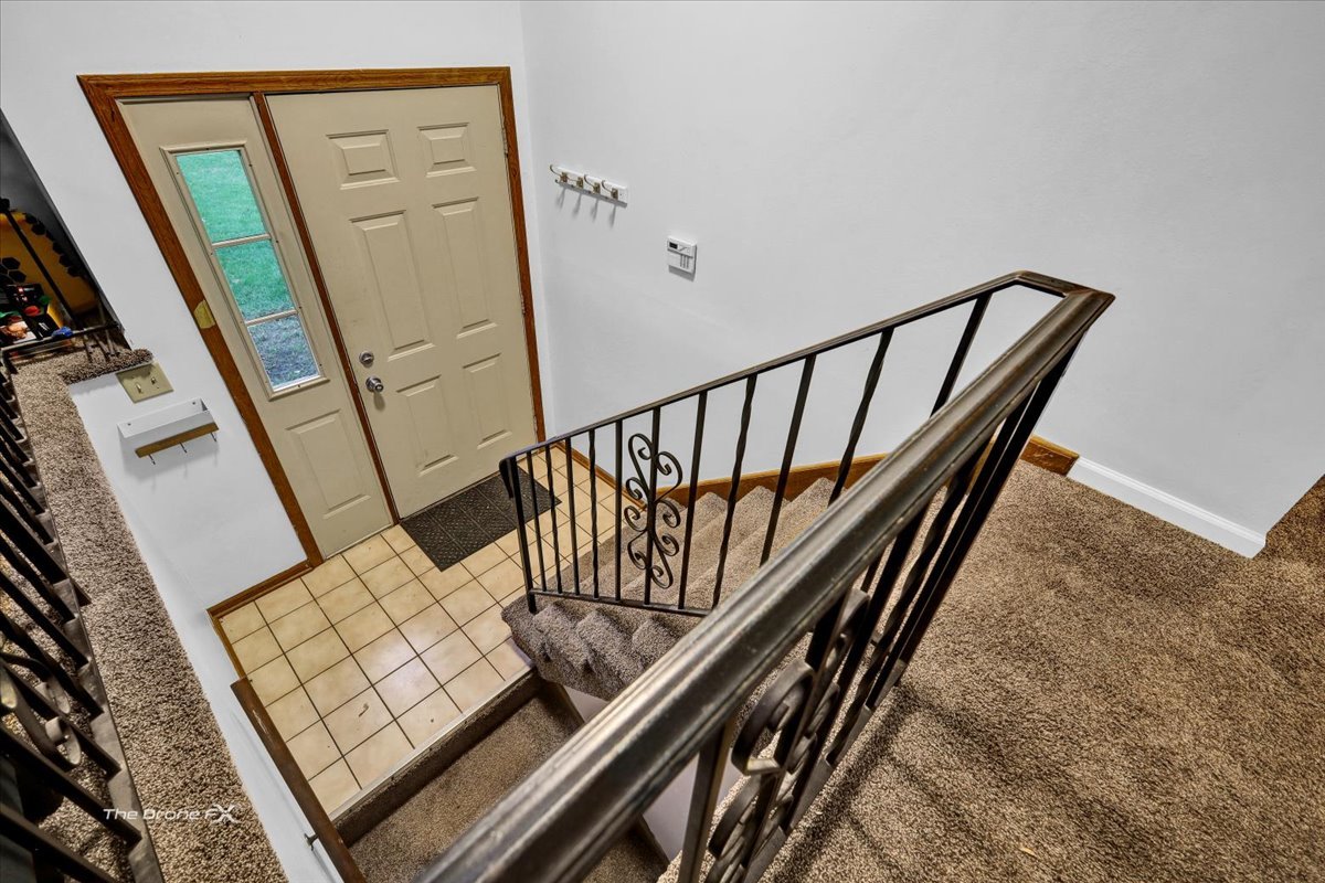 2n314 Euclid Avenue, Glen Ellyn, IL 60137