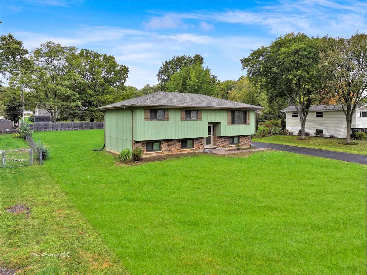 2n314 Euclid Avenue, Glen Ellyn, IL 60137