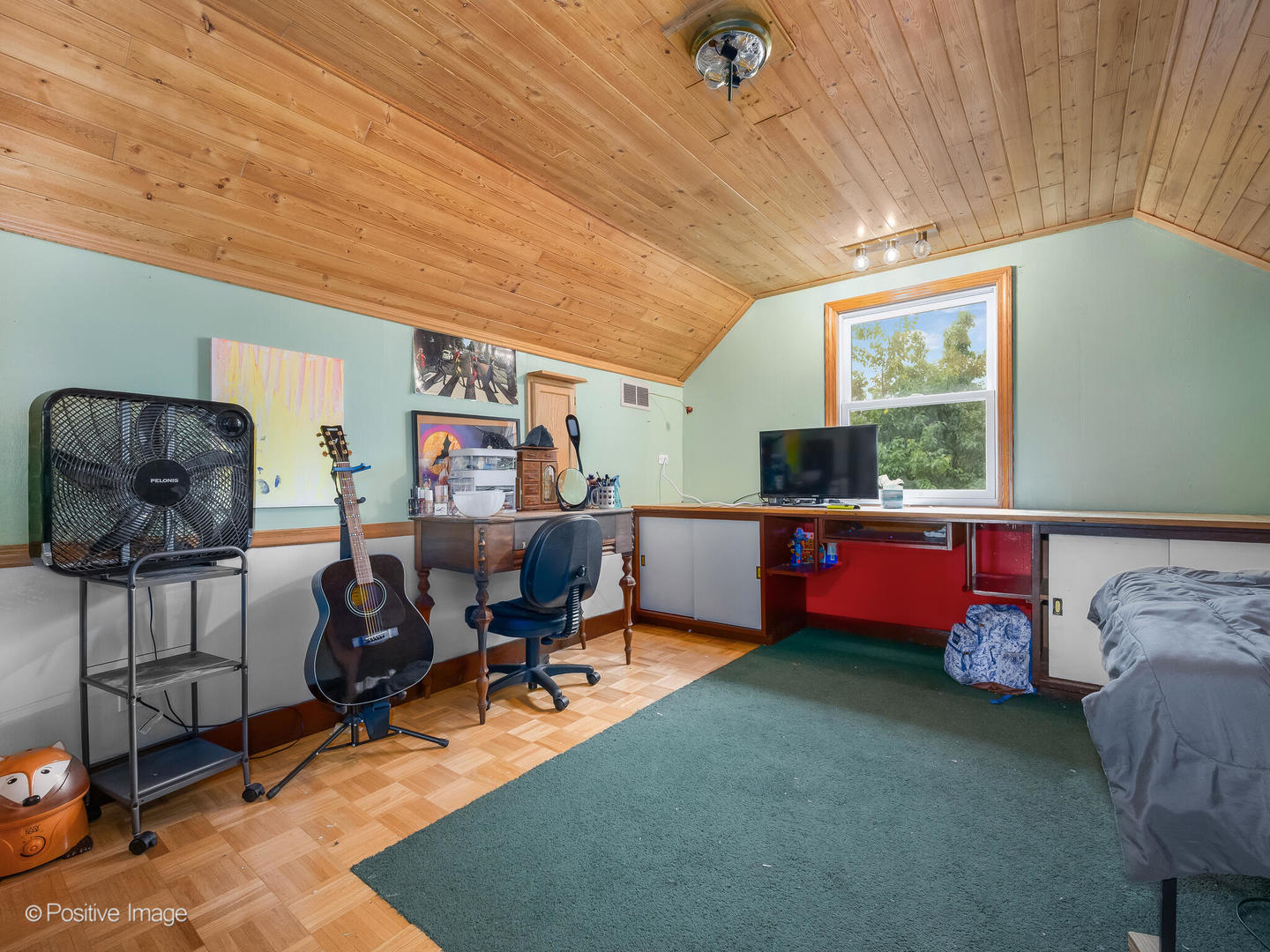 18646 Palmer Circle, Homewood, IL 60430