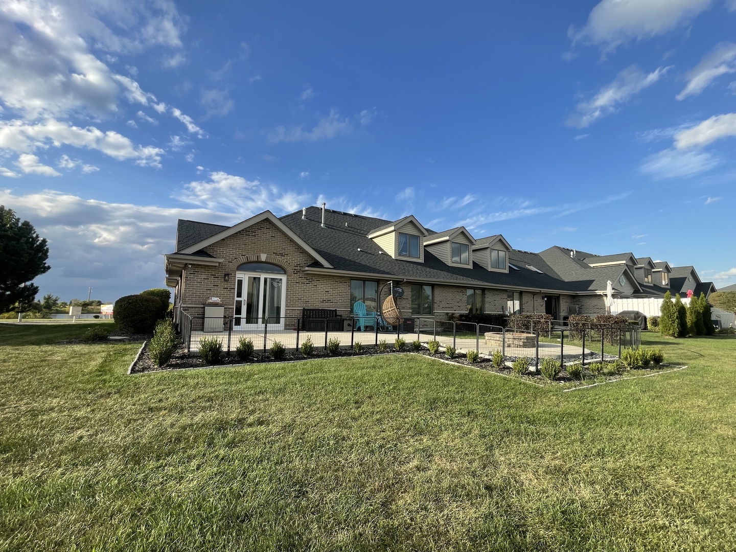 2122 Sky Harbor Drive, New Lenox, IL 60451