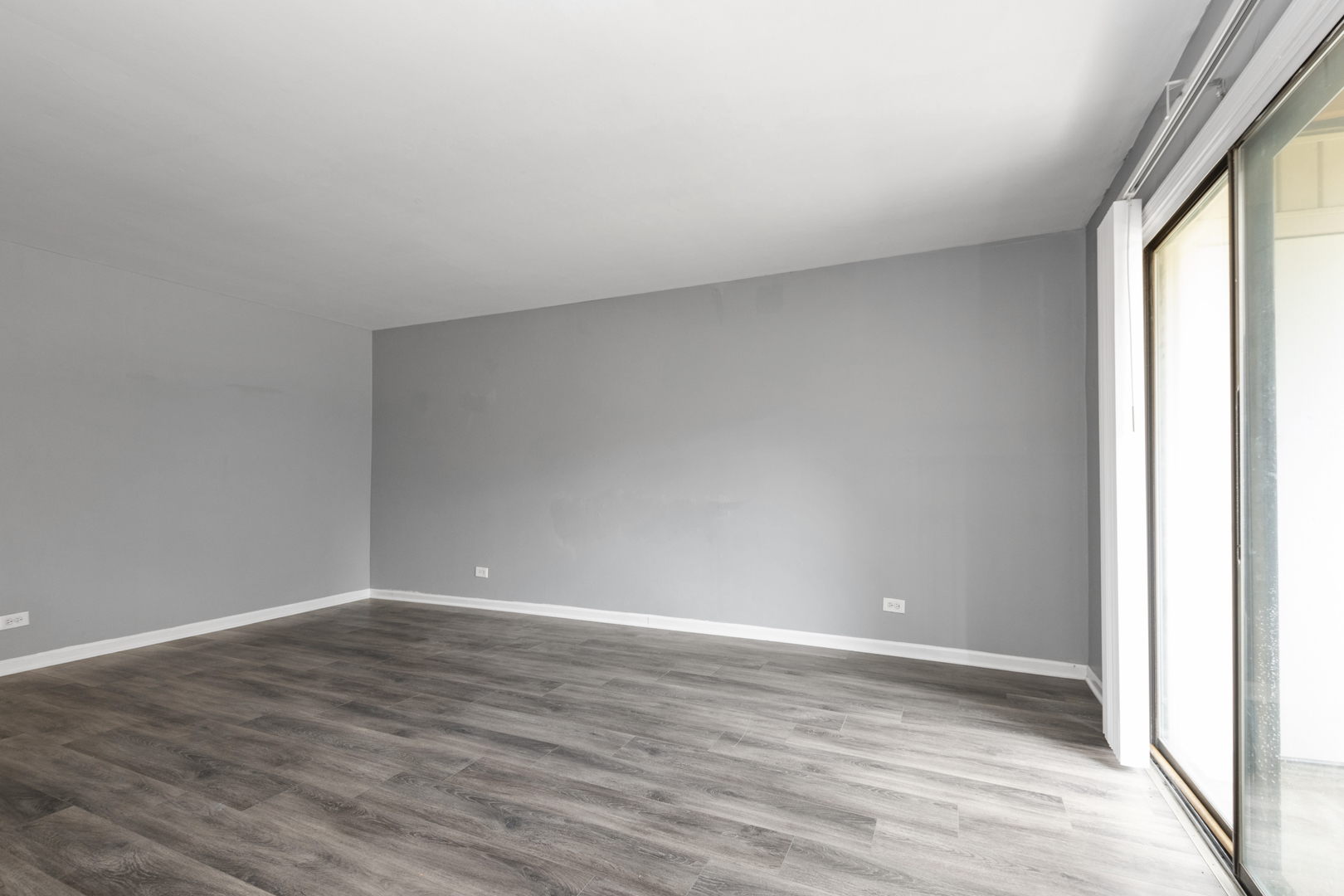 2214 Country Club Drive #2, Woodridge, IL 60517