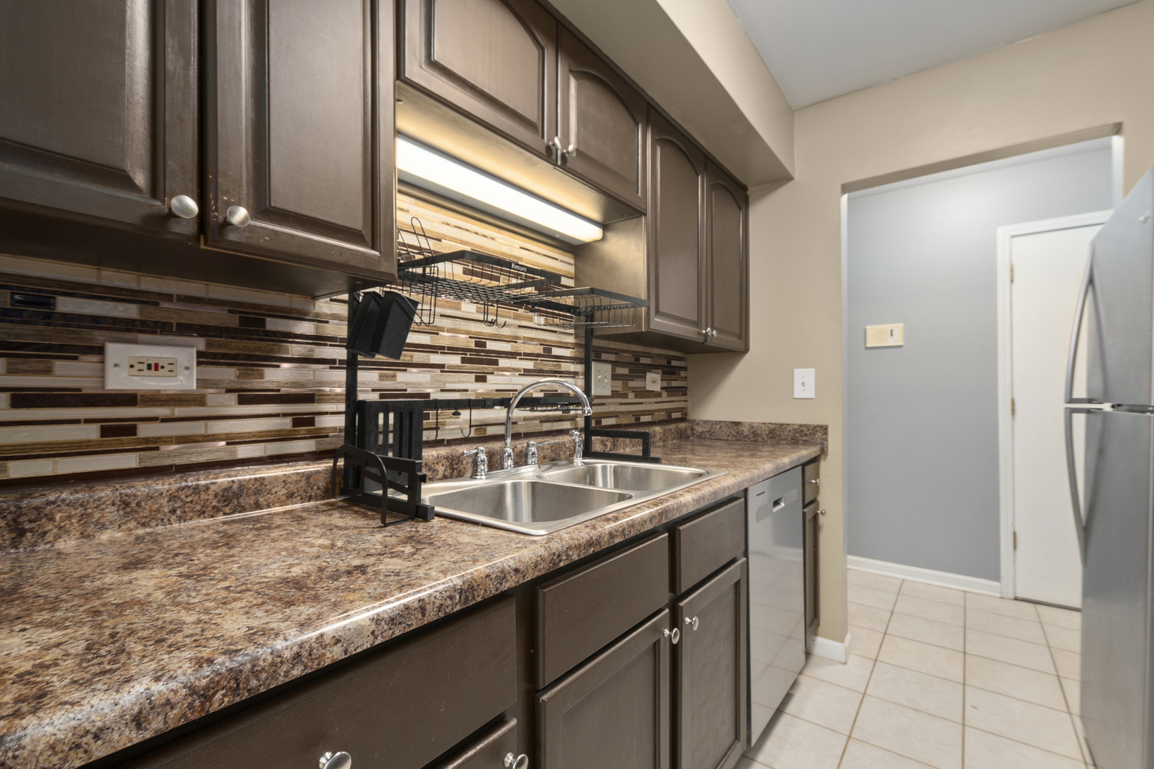 2214 Country Club Drive #2, Woodridge, IL 60517