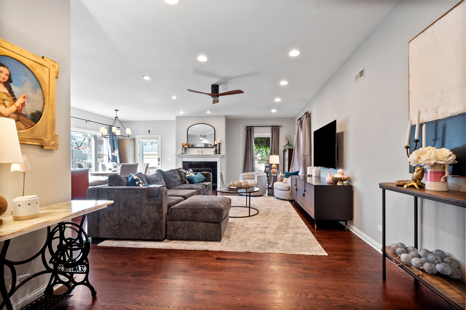7314 N ODELL Avenue, Chicago, IL 60631