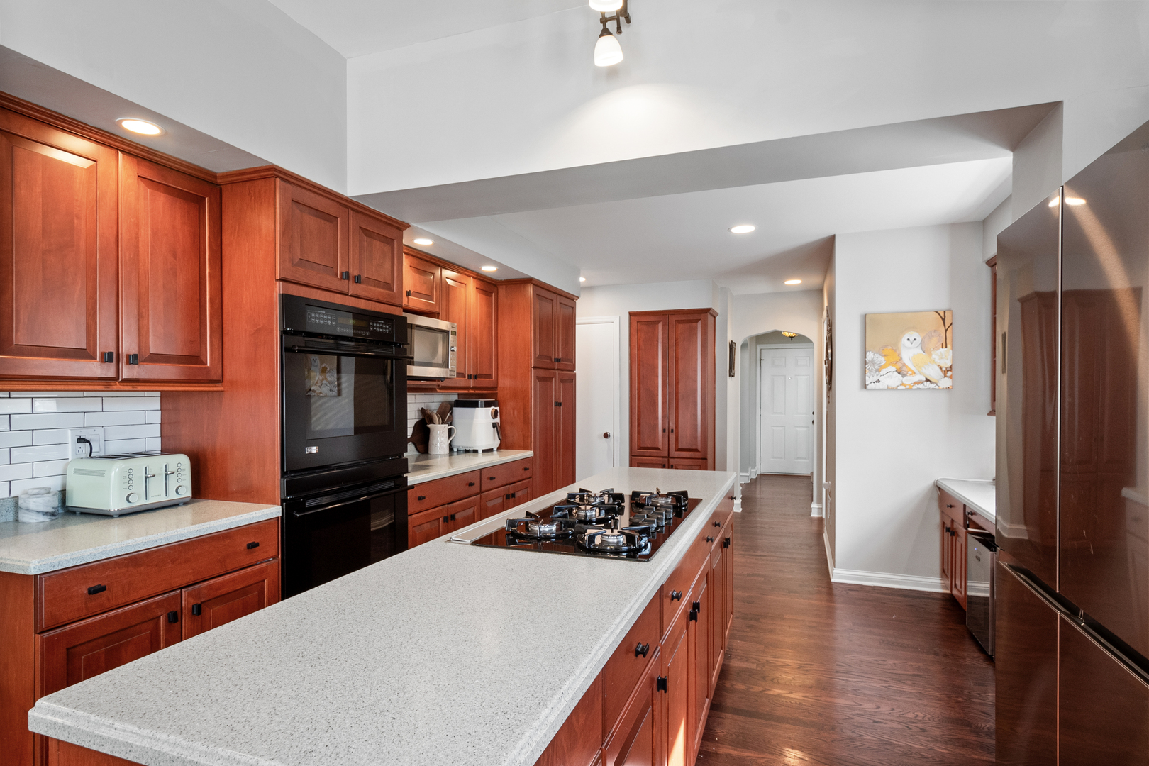 7314 N ODELL Avenue, Chicago, IL 60631