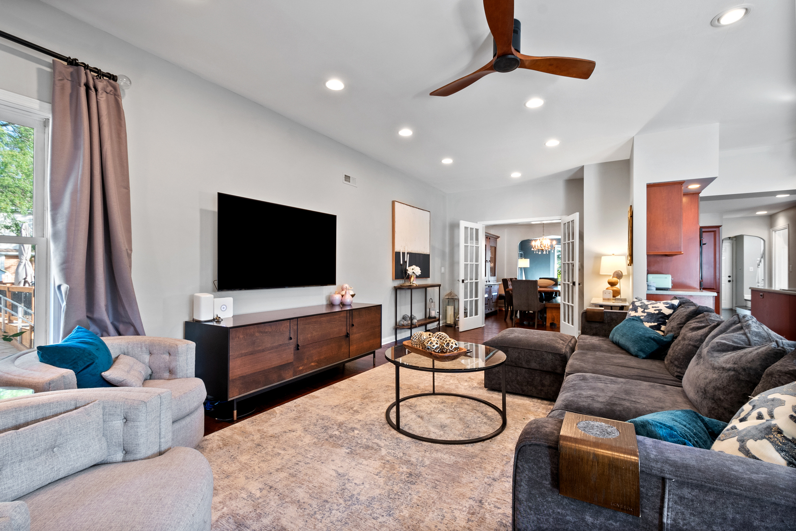7314 N ODELL Avenue, Chicago, IL 60631