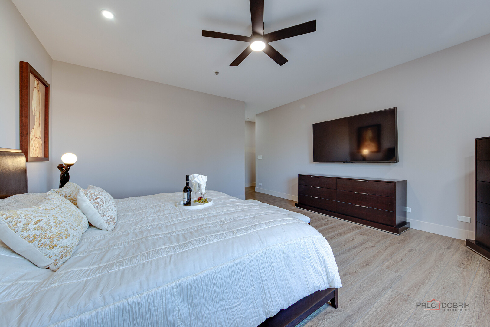 209 Rivershire Lane #402, Lincolnshire, IL 60069