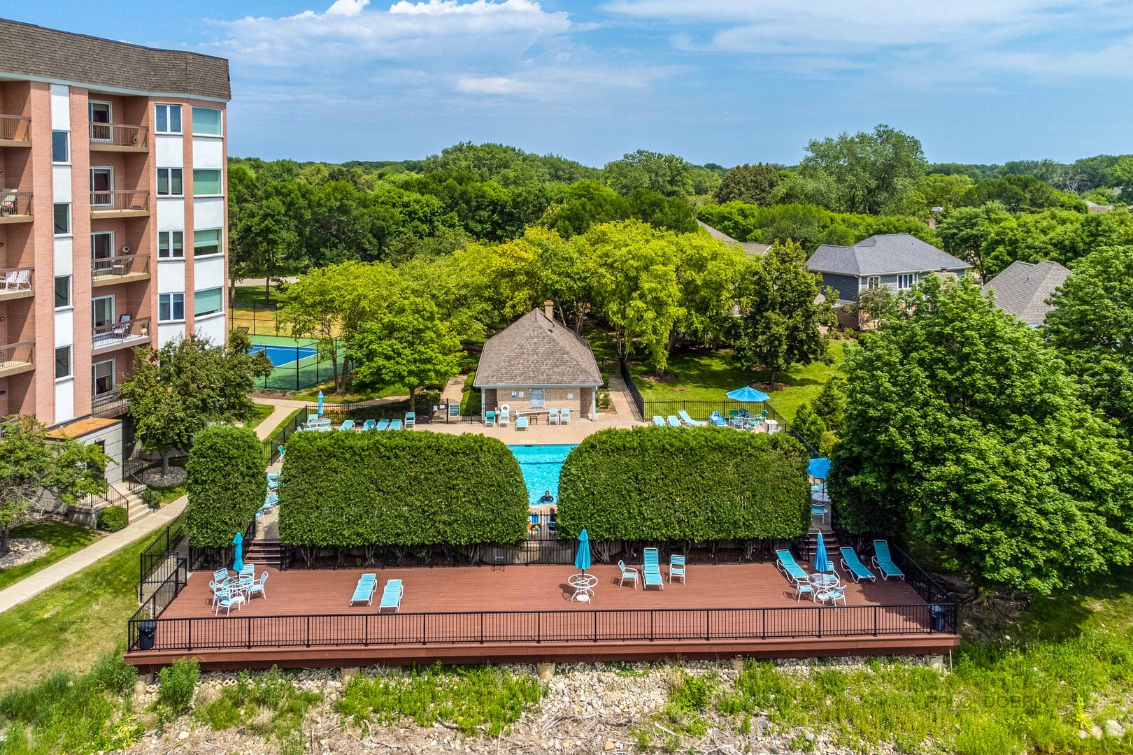 209 Rivershire Lane #402, Lincolnshire, IL 60069