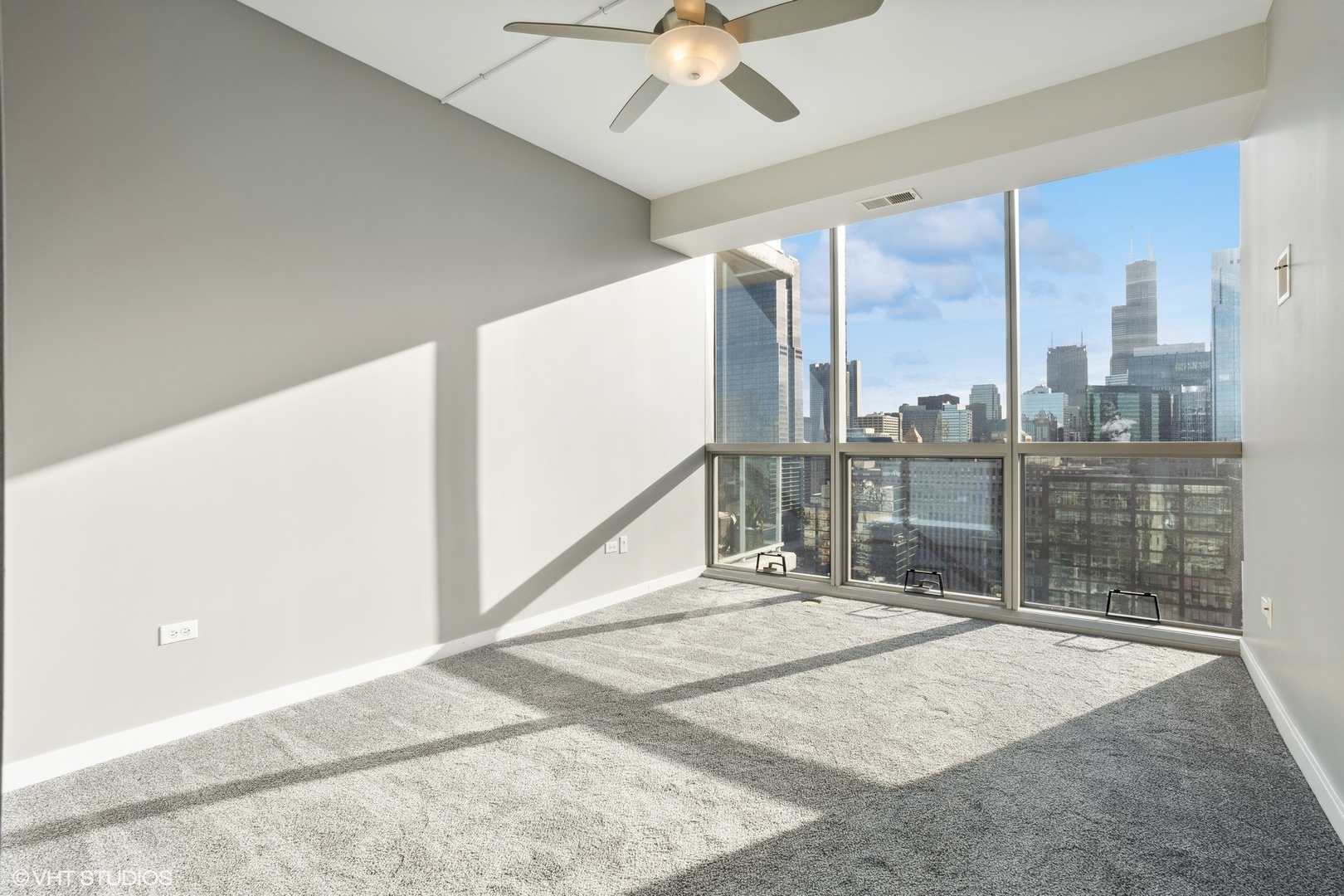 303 W OHIO Street #3206, Chicago, IL 60654