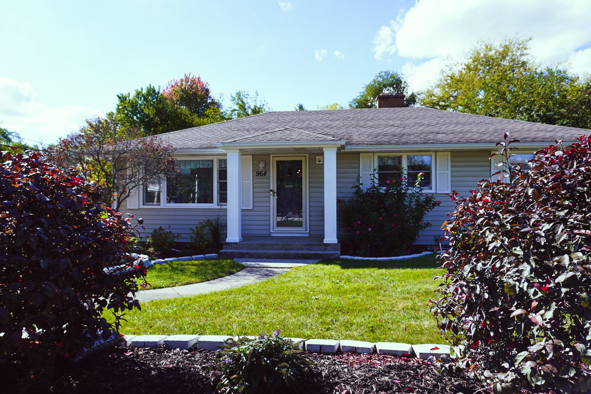 964 Magnolia Avenue, Gurnee, IL 60031