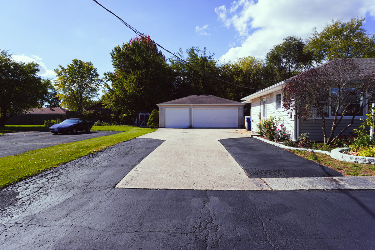 964 Magnolia Avenue, Gurnee, IL 60031