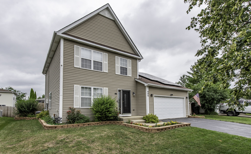 686 Chippewa Circle, Round Lake Heights, IL 60073