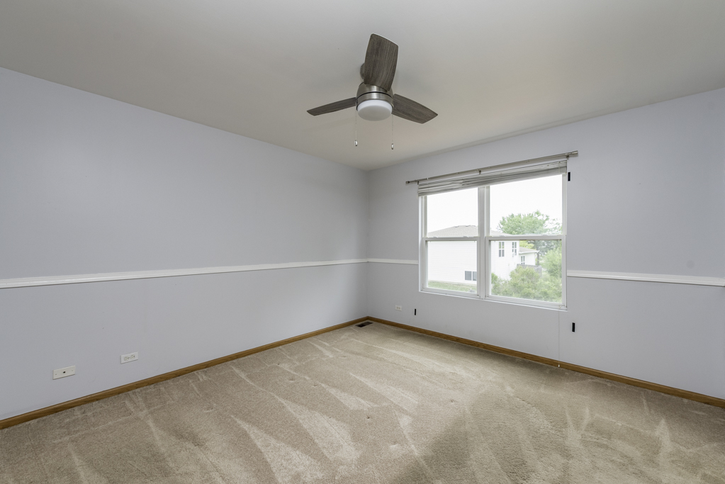 686 Chippewa Circle, Round Lake Heights, IL 60073