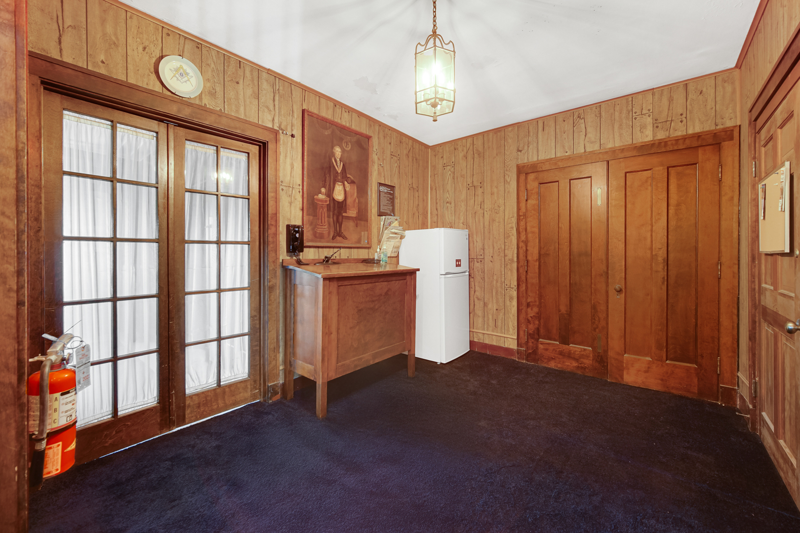 512 Temple Court, Whiting, IN 46394