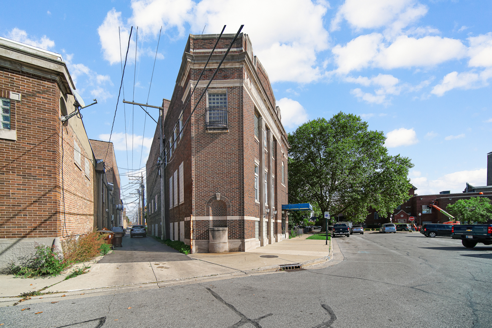 512 Temple Court, Whiting, IN 46394