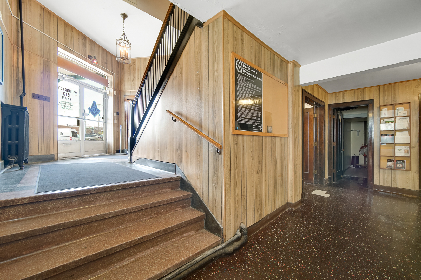 512 Temple Court, Whiting, IN 46394